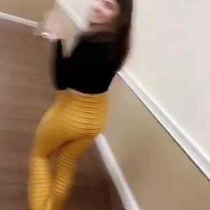 Meet your Posher, Kaitlin